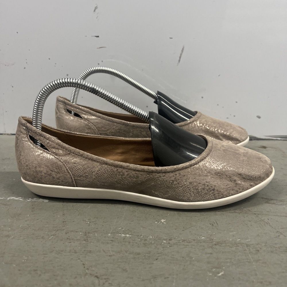 Clarks Women 8.5 Gray Beige Helina Alessia Slip On Flats Snake Comfort Cushion